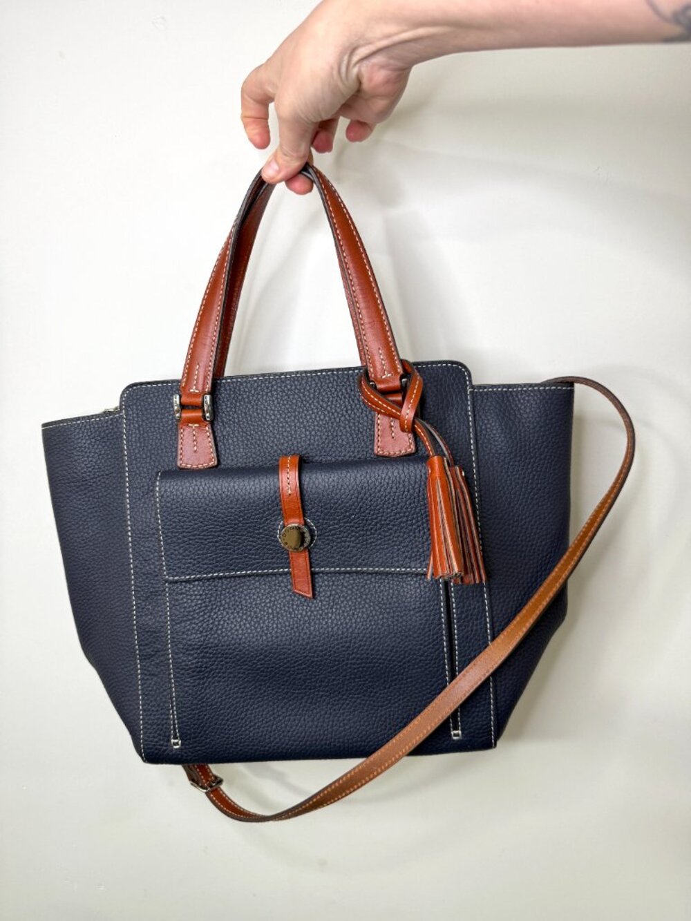 Dooney & Bourke Cambridge East West Shopper Navy Leather Tote Bag NWOT - Picture 7 of 9